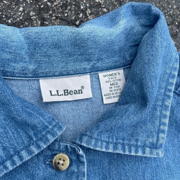 Vintage 90s L.L. Bean Denim Jean Button-up Blouse - Picture 4 of 5